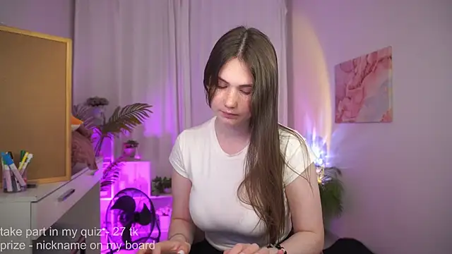 Chat XXX en directo de BettyMarlowe
