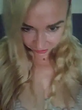 Chatroom XXX en direct de MalienaCarolina