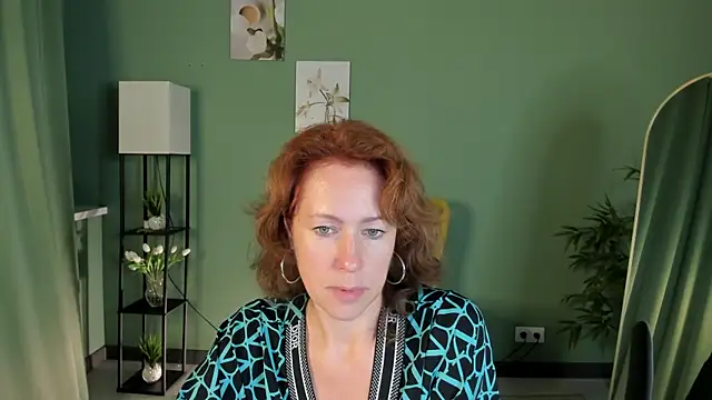 LeticiaRomano Adlı Modelin Canlı XXX Sohbeti
