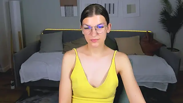 AnnaThorne Adlı Modelin Canlı XXX Sohbeti