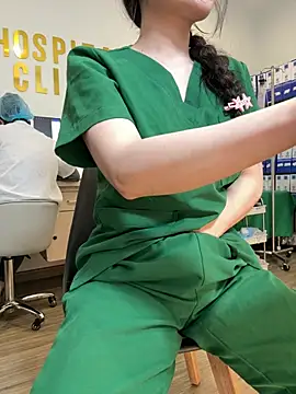 צ'אט XXX בשידור חי של secretly_masturbating