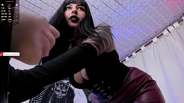 Katherin_contin666_のライブXXXチャット