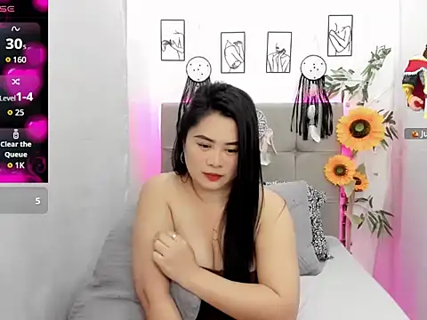 Ccinamonjazz Adlı Modelin Canlı XXX Sohbeti