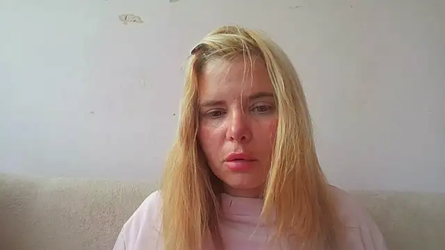 HornyElena Live XXX-chat