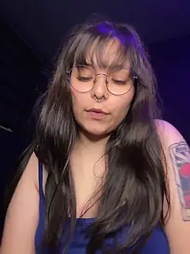 Solo_yoss' Live XXX Chat