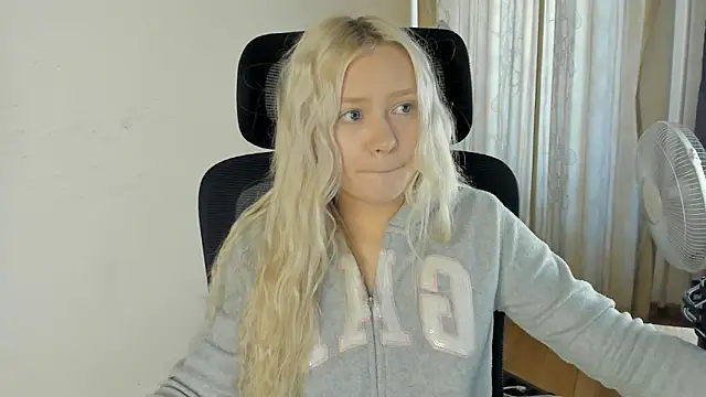 MidnightPoise Chat XXX live