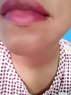 Chat +18 de Anki-doll ao vivo