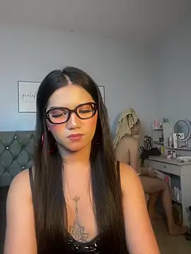Chat XXX en directo de JassmineLove