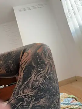 XXX chat uživo modela albertogg12