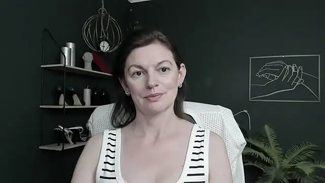 VivianWILD's Live XXX Chat