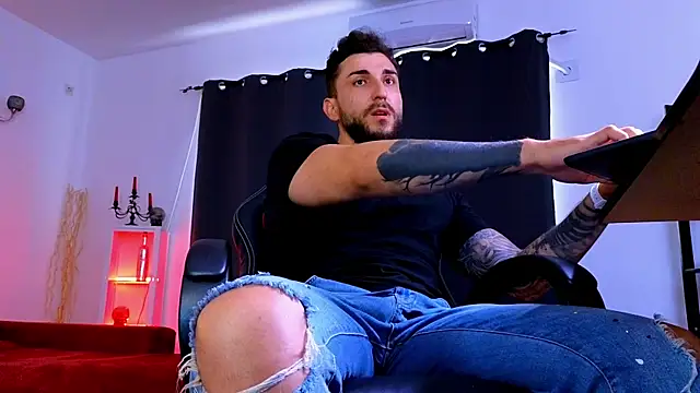Živý XXX chat MightyAaron66