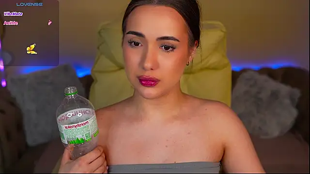 OliviaMoore_'s Live XXX Chat
