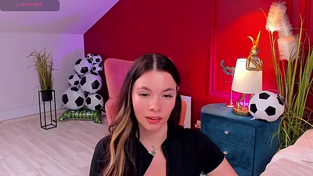 MiaMuse's Live XXX Chat