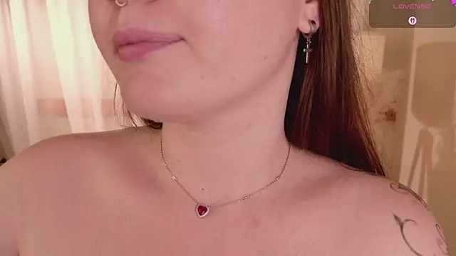 Ash_Hasmy Chat XXX in diretta