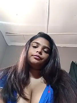 Candybabe911 Adlı Modelin Canlı XXX Sohbeti