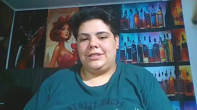 צ'אט XXX בשידור חי של Hailey_Curvy