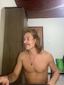 ruivofloripasecrets Show in webcam