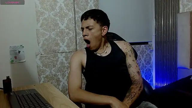 Онлайн чат XXX Brac_tay