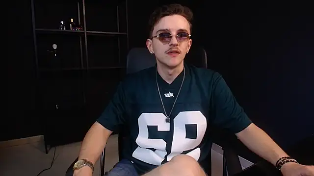 FelixStarkk Pertunjukan Webcam