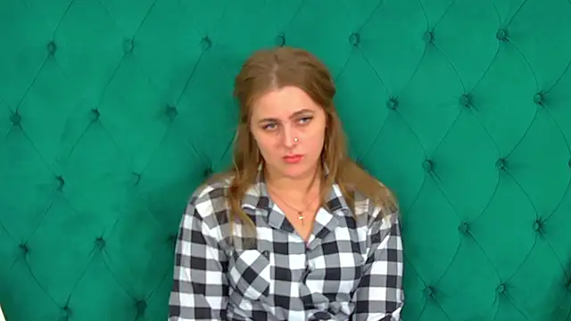 XXX chat uživo modela EllaBells