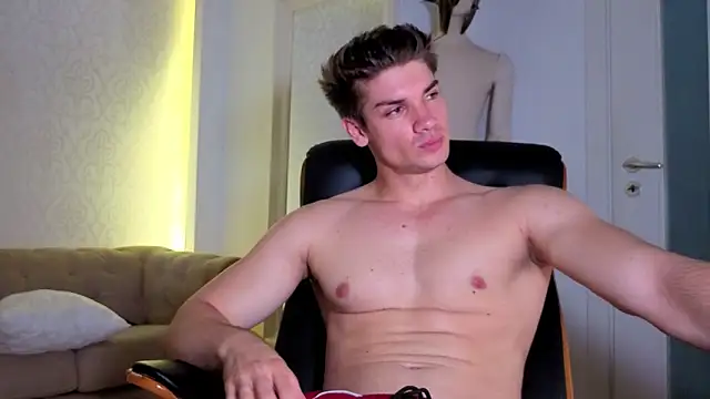 MaxKaiden Chat XXX live