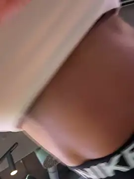 F3ckd0lllucy's Live XXX Chat