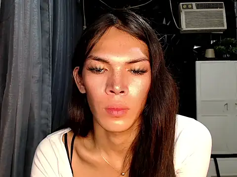 Chat XXX en directo de GORGEOUS_CARMEE