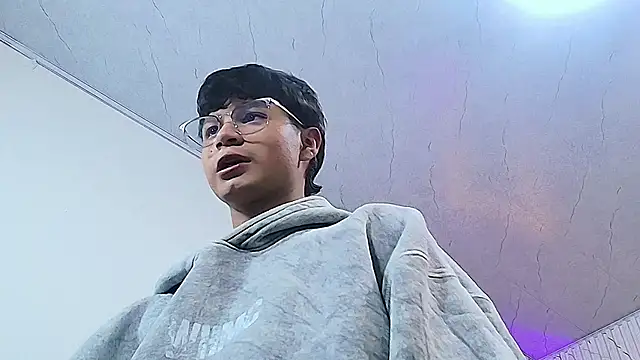 Spark_tay XXX чат на живо
