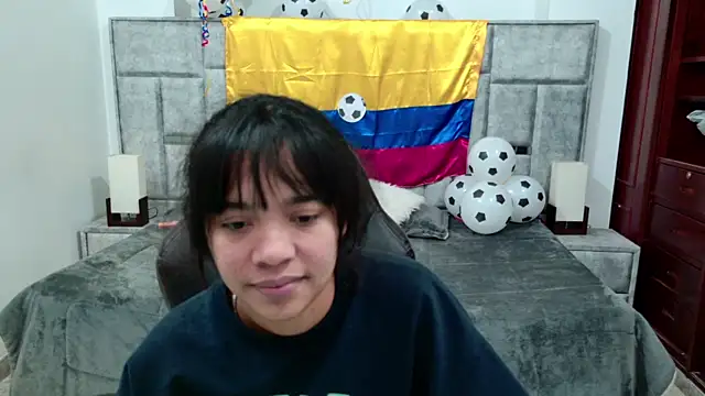 laureentt_ – Live XXX-chat