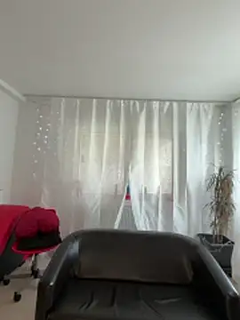 XXX chat uživo modela Alimela