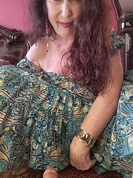 GypsyEsmeralda élő XXX-chatje