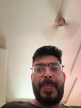 hot_rajat élő XXX-chatje