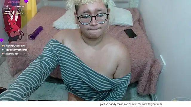 Echypyon_ Chat XXX in diretta