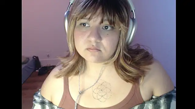 Chat XXX en directo de MaevenNectar