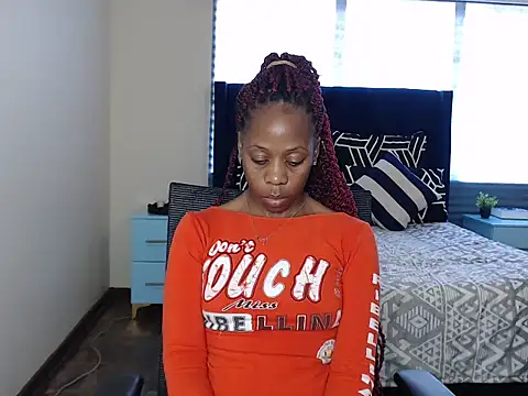 QUEENMANDYY – Naživo XXX chat