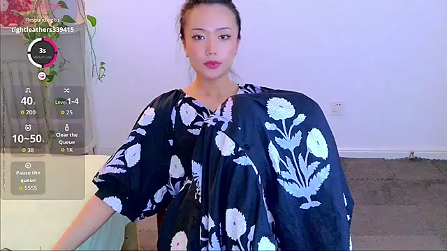 yufenna Adlı Modelin Canlı XXX Sohbeti