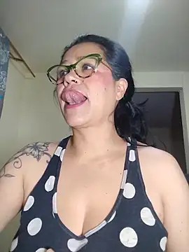 JohannaLuxe Adlı Modelin Canlı XXX Sohbeti
