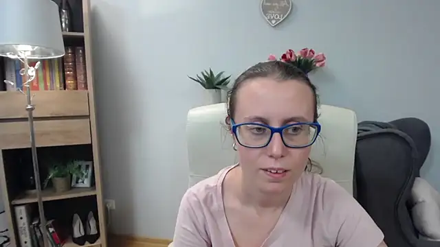 sweetxLizzy Adlı Modelin Canlı XXX Sohbeti