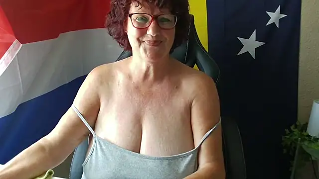 GrandJo69 Live XXX Chat