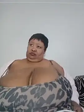 nancy111 Adlı Modelin Canlı XXX Sohbeti