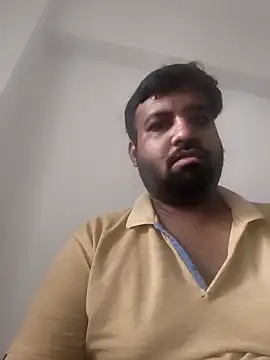vinay_smalldick Adlı Modelin Canlı XXX Sohbeti