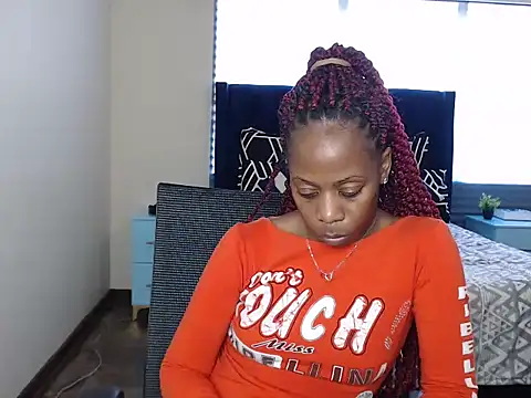 Chatroom XXX en direct de QUEENMANDYY