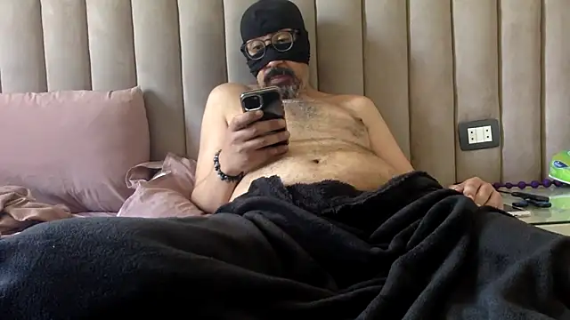 CaiBulln Live XXX chat