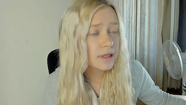 Chatroom XXX en direct de MidnightPoise