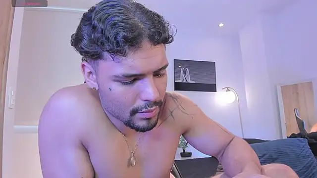 Онлайн чат XXX justin_lenox