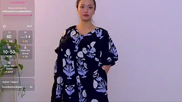 yufenna Adlı Modelin Canlı XXX Sohbeti