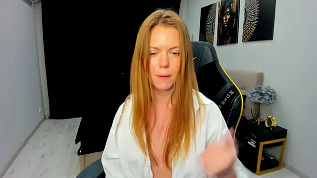 Онлайн чат XXX Strawberrye