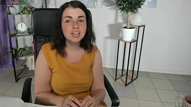 MartaEdams: απευθείας συνομιλία ΧΧΧ