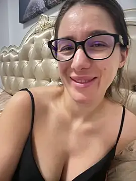 Chatroom XXX en direct de HotXMom_