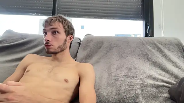 PrecededPolenta's Live XXX Chat